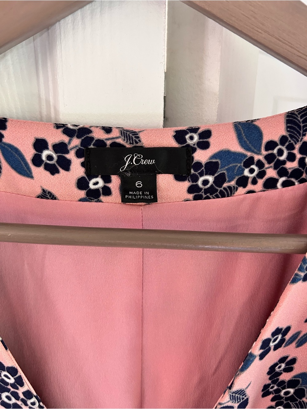 J.Crew Floral wrap dress EUC Size 6 - Picture 2 of 5